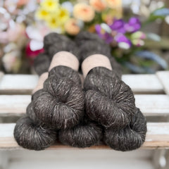Keld Fingering in Charcoal (Dyelot 020826)