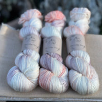 Titus 4ply in Straw Daisy (Dyelot 030226)