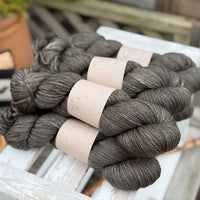 Pendle Aran in Charcoal (Dyelot 210926)