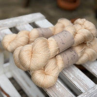 Titus Lace in Whispering Grass (Dyelot 230926)