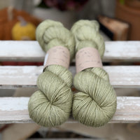 Titus 4ply in Coppice (Dyelot 080926)