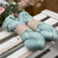 Titus Lace in Waterfall (Dyelot 240726)