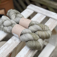 Titus 4ply in Autumn Fog (Dyelot 080926)