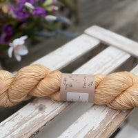 Keld Fingering in Linen (Dyelot 210526)