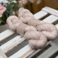 Titus Lace in Driftwood (Dyelot 240726)