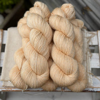 Nateby 4ply in Whispering Grass (Dyelot 170326)