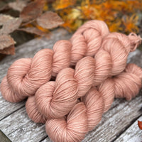 Pendle DK in Rambling Rose (Dyelot 271025)