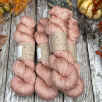 Titus 4ply in Rambling Rose (Dyelot 230925)