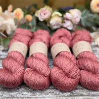 Titus 4ply in Diascia (Dyelot 210326)