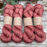 Titus 4ply in Diascia (Dyelot 210326)