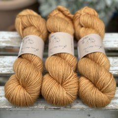 Pendle DK in Falling Leaves (Dyelot 150125)