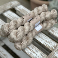 Bedale 4ply in colourway Stone (dyelot 030425)
