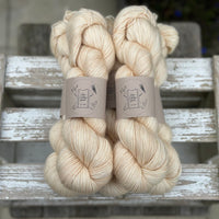 Coniston Fingering in Linen (Dyelot 130525)