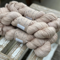 Keld Twist in Driftwood (dyelot 030425) - superwash merino/linen 4ply
