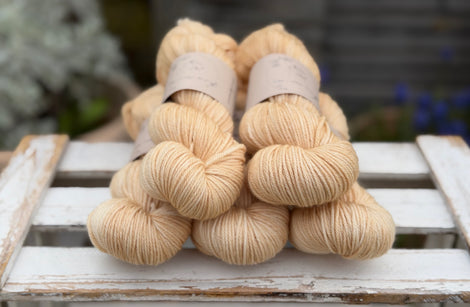 Brimham DK in Whispering Grass (dyelot 070426)