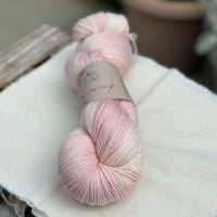 Rosedale 4ply in Geum (Dyelot 070425)