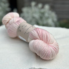 Rosedale 4ply in Geum (Dyelot 070425)