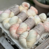 Rosedale 4ply in Spring Bulbs (Dyelot 070425)