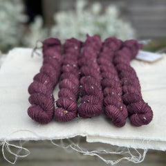 Keswick 4ply 20g Mini Skein in Black Magic Rose (Dyelot 170525)