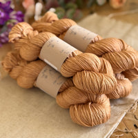Titus DK in Falling Leaves (Dyelot 210426)