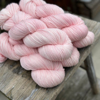 Brimham 4ply in Geum (Dyelot 060525)