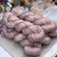Titus 4ply in Smoky Taupe (Dyelot 070526)