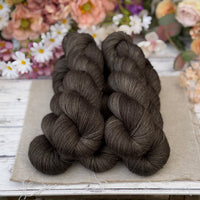 Titus 4ply in Jackdaw (Dyelot 070526)