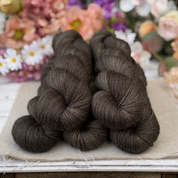 Titus 4ply in Jackdaw (Dyelot 070526)