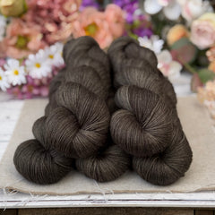 Titus 4ply in Jackdaw (Dyelot 070526)