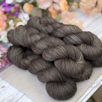 Titus 4ply in Jackdaw (Dyelot 070526)