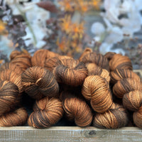 Pendle Aran in Leaf Piles (Dyelot 210126)