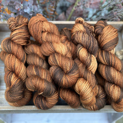 Pendle Aran in Leaf Piles (Dyelot 210126)