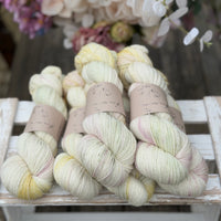 Rosedale 4ply in Cottage Garden (Dyelot 220526)