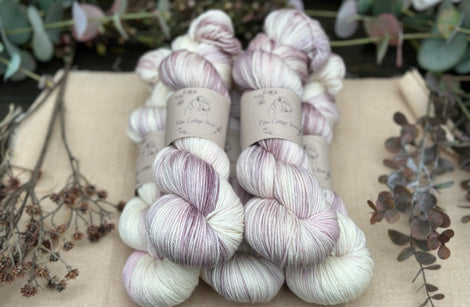 Pendle Sport in Cyclamen (Dyelot 29026)