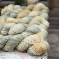 Hayton 4ply in Dyepot Luck (Dyelot 110626)