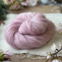 Eldwick Lace in Antique Rose (Dyelot 200625)