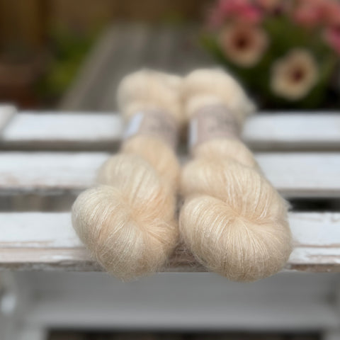 Eldwick Lace in Linen (Dyelot 180626)