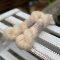 Eldwick Lace in Linen (Dyelot 180626)