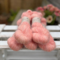 Eldwick Lace in Apricot Tulip (Dyelot 180626)