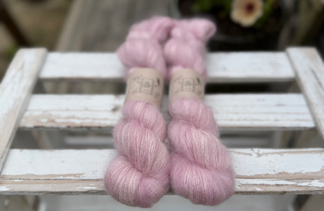 Eldwick Lace in Antique Rose (Dyelot 180626)