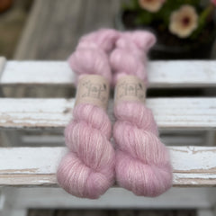Eldwick Lace in Antique Rose (Dyelot 180626)