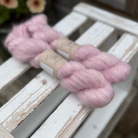 Eldwick Lace in Antique Rose (Dyelot 180626)