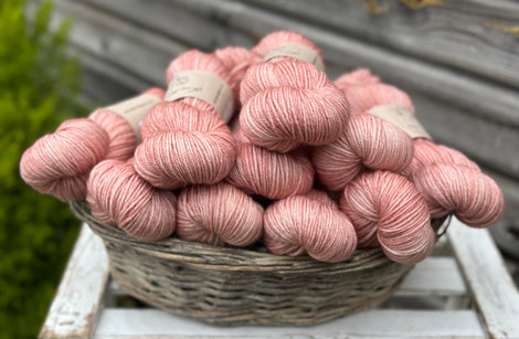 Brimham DK in Rambling Rose (dyelot 030326)