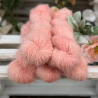 Lowther Lace in Apricot Tulip (Dyelot 150726)