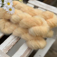 Lowther Lace in Dahlia (Dyelot 150726)