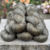 Titus 4ply in Autumn Fog (Dyelot 220725)