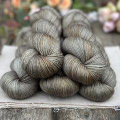 Titus 4ply in Autumn Fog (Dyelot 220725)