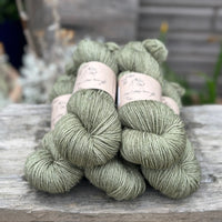 Silverdale DK in Ivy (Dyelot 070825)