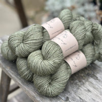 Silverdale DK in Ivy (Dyelot 070825)
