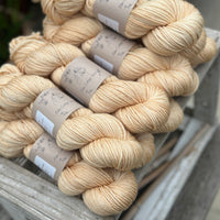 Brimham Aran in Whispering Grass (Dyelot 210825)